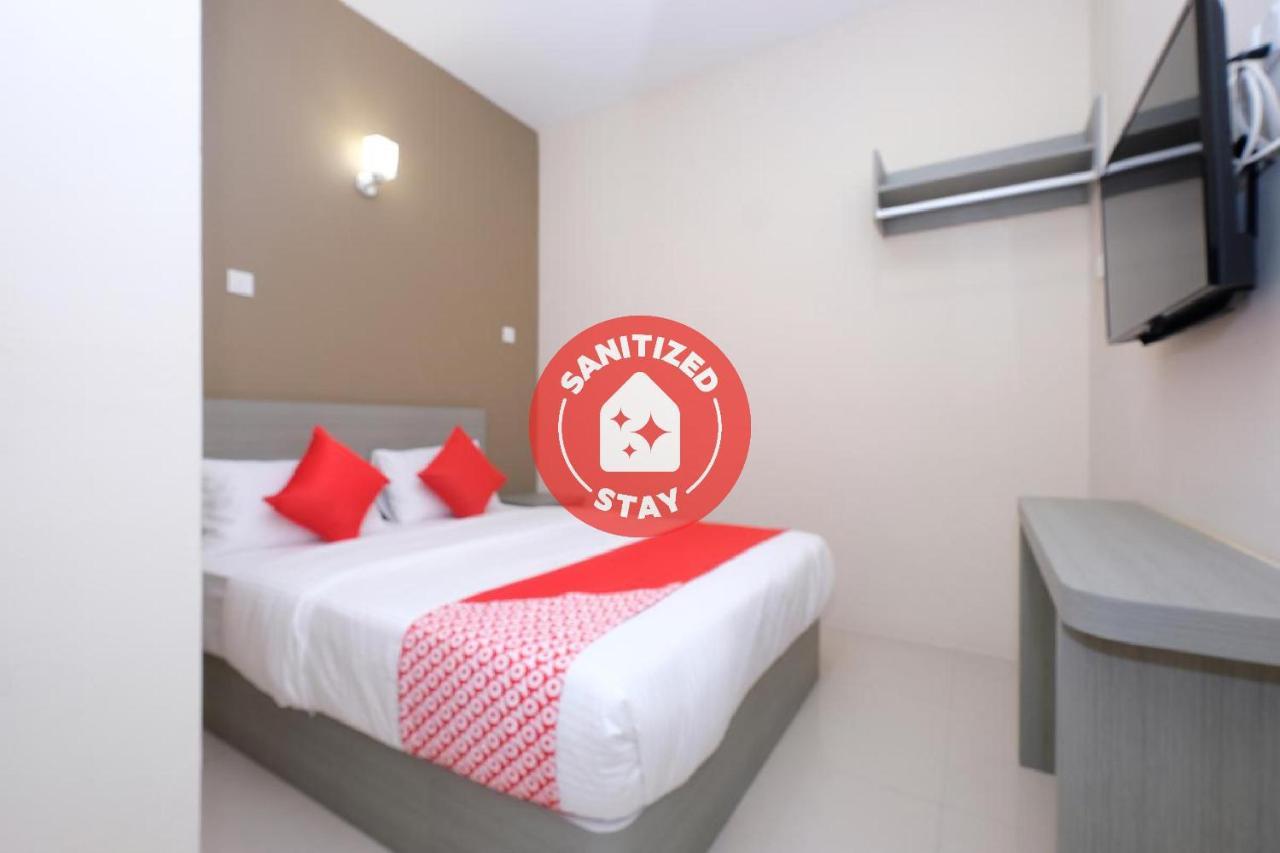Super Oyo 43935 Mancalin Hotel Kuantan Bagian luar foto