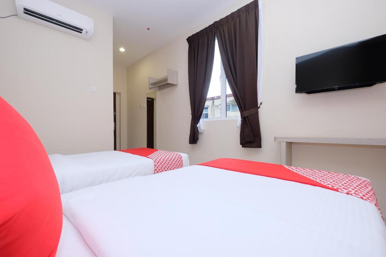 Super Oyo 43935 Mancalin Hotel Kuantan Bagian luar foto