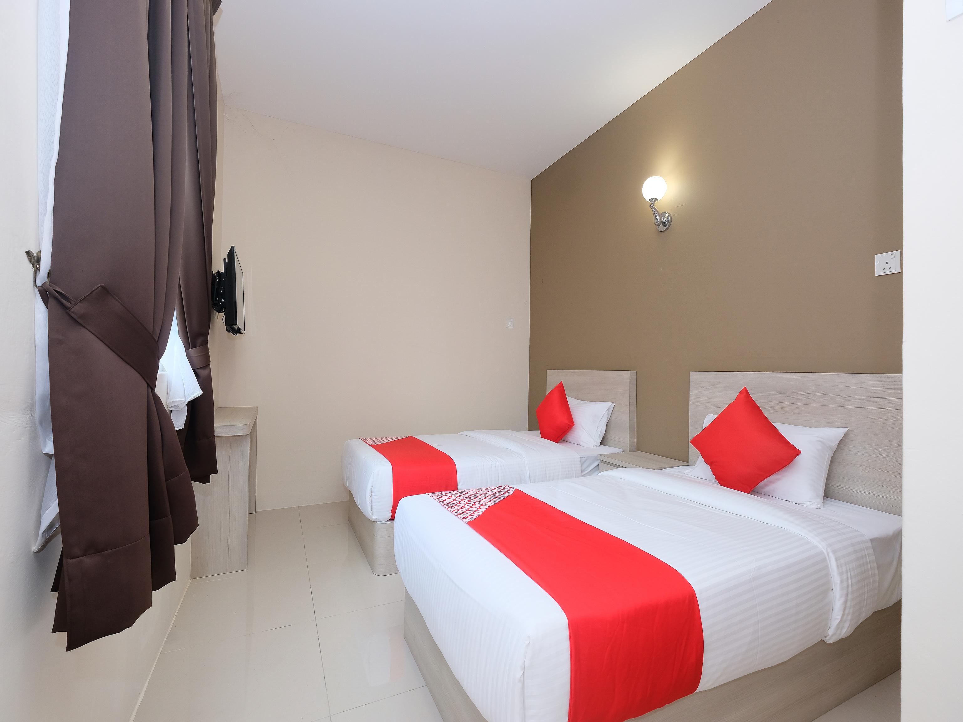 Super Oyo 43935 Mancalin Hotel Kuantan Bagian luar foto