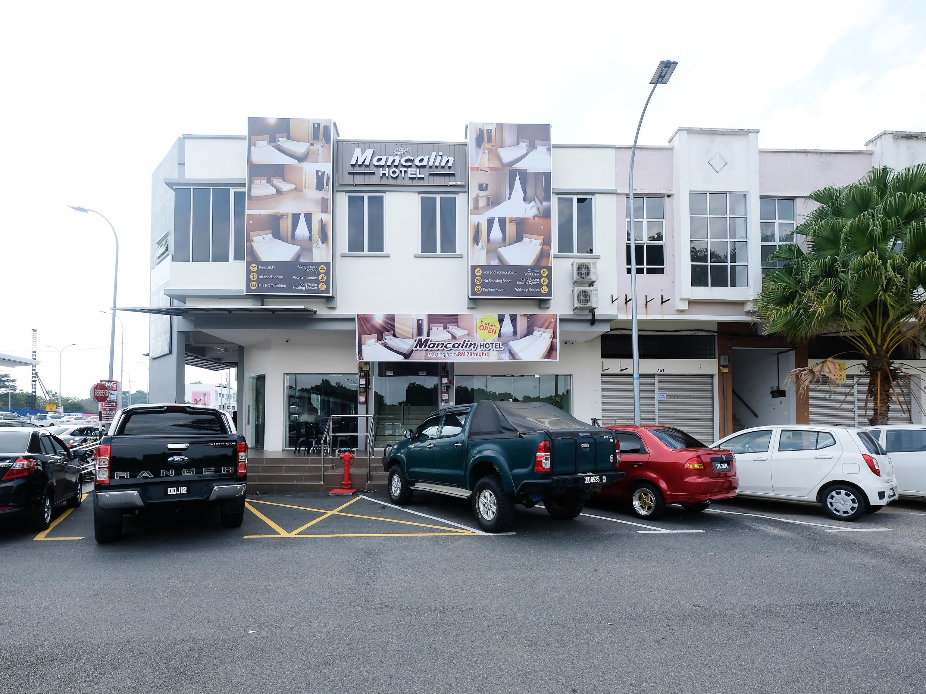 Super Oyo 43935 Mancalin Hotel Kuantan Bagian luar foto