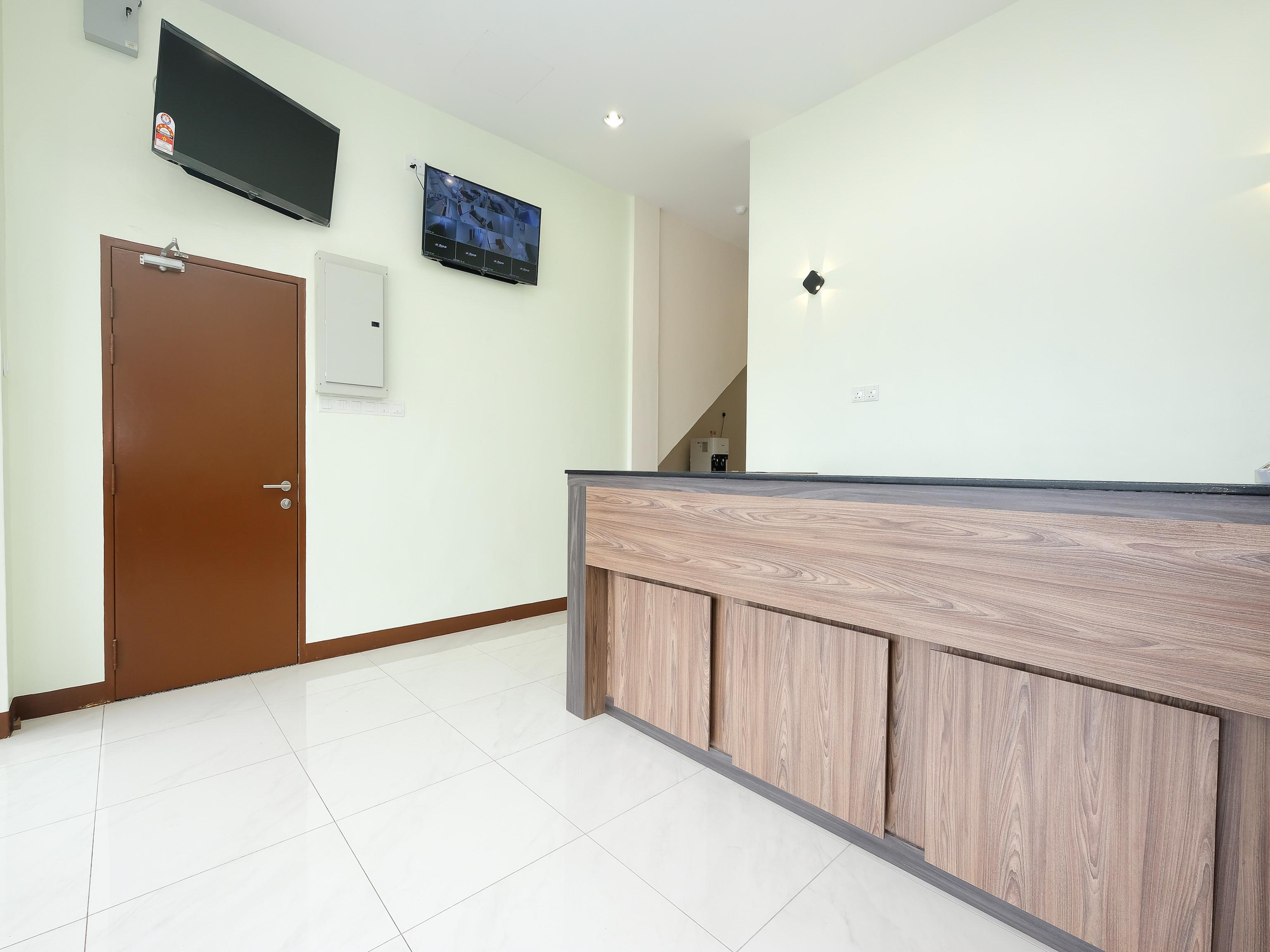 Super Oyo 43935 Mancalin Hotel Kuantan Bagian luar foto