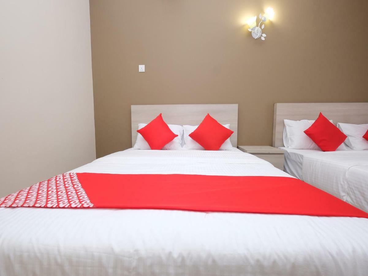 Super Oyo 43935 Mancalin Hotel Kuantan Bagian luar foto